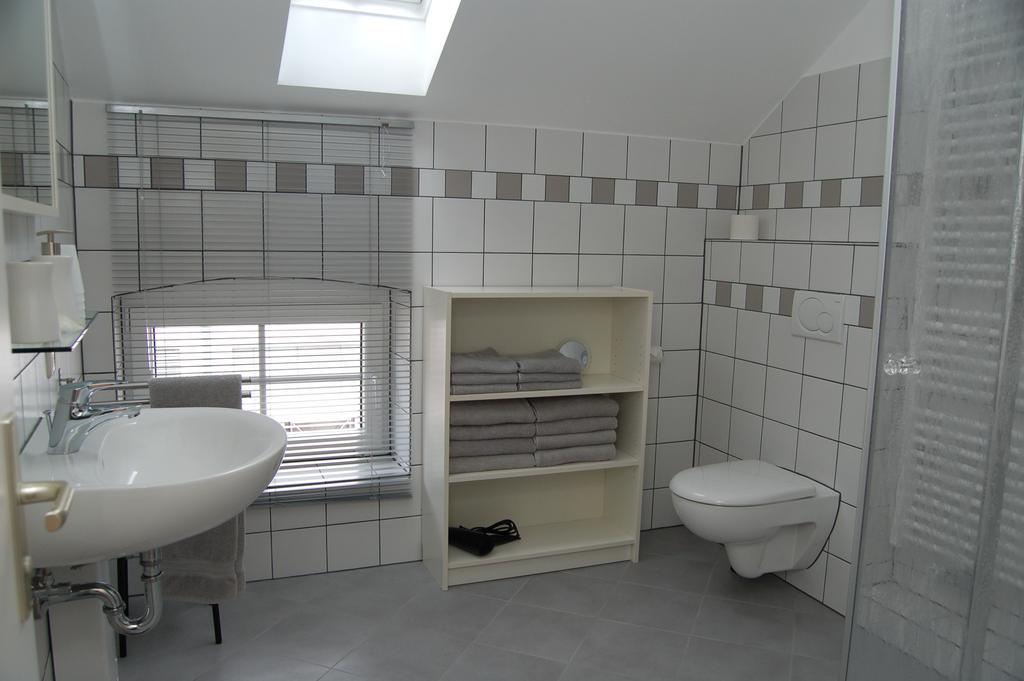 Dautzenberg Ferienapartments Bad Neuenahr-Ahrweiler Kamer foto