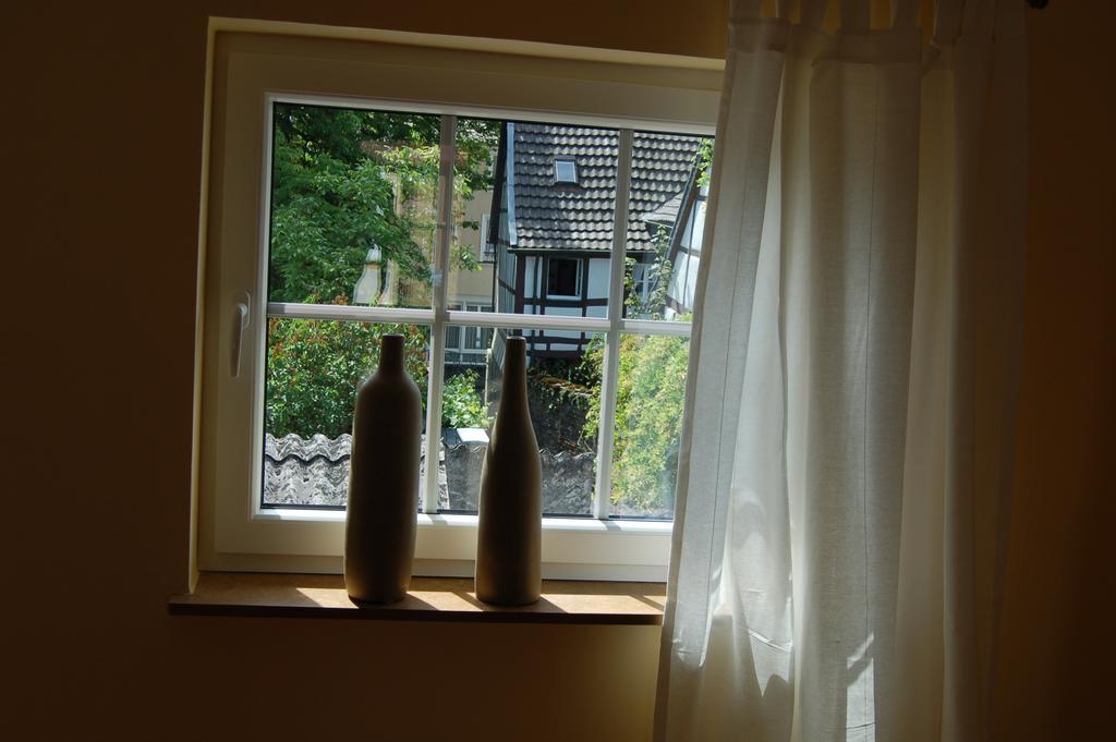 Dautzenberg Ferienapartments Bad Neuenahr-Ahrweiler Kamer foto